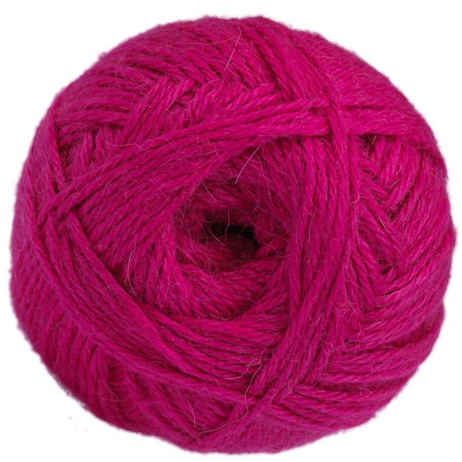 Hot pink - 100% baby llama - Medium - 100 gr./ 218 yd.