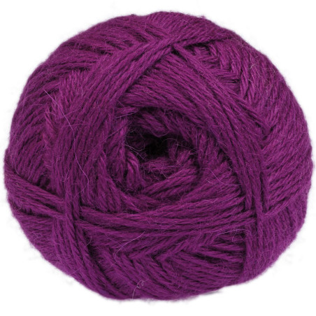 Purple Magenta - 100% baby llama - Medium - 100 gr./ 218 yd.